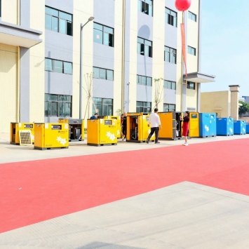 HỆ THỐNG MÁY NÉN KHÍ SỈ TIẾP TỤC VỀ TỔNG KHO CÔNG TY QUẢNG ĐỨC VIỆT NAM