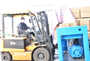 Máy nén khí có sẵn nhiều chủng loại. Đáp ứng kịp thời nhu cầu của khách hàng.