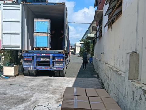 CONT MÁY VỀ LIÊN TỤC NHƯNG VẪN KHÔNG ĐỦ ĐỂ TRẢ ĐƠN