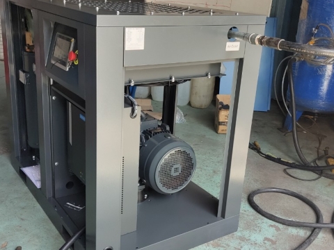 KHU VỰC THỬ MÁY VÀ SỬA CHỮA