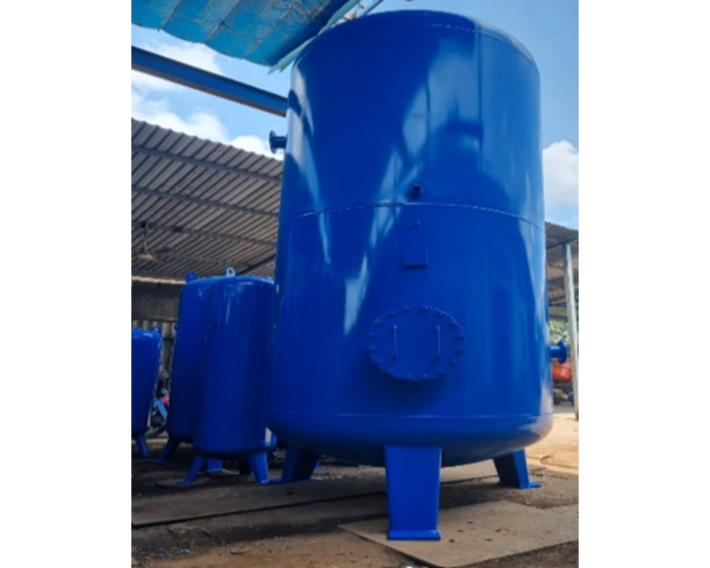 Bồn chứa dạng đứng